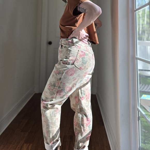 Vintage Floral Jeans - Picture 3 of 5